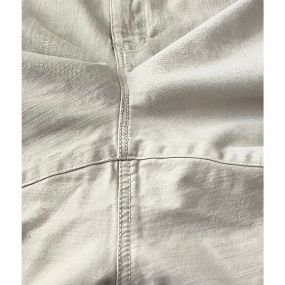 GLORIA VANDERBILT KHAKI SLIMMING CAPRIS, WOMENS, 16, BEIGE KHAKI, CUFFS W/DECOR - Picture 7 of 12